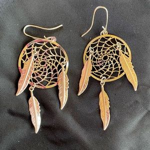 Cute Shiny Silver Metal Dream Catcher Earrings with Dangling Feathers